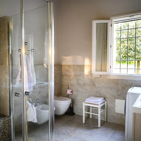 Casa Luisa Apartman Lesignana